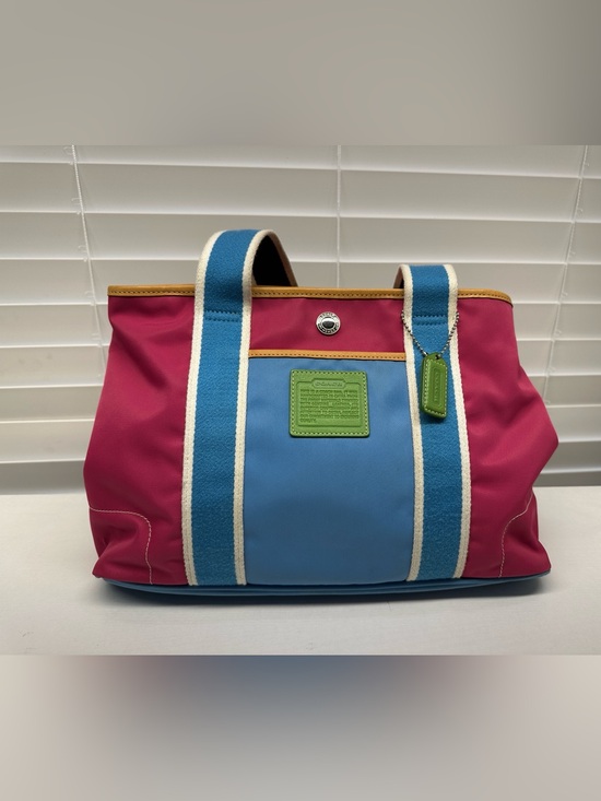 Coach Handbags - Coach Hampton Vintage